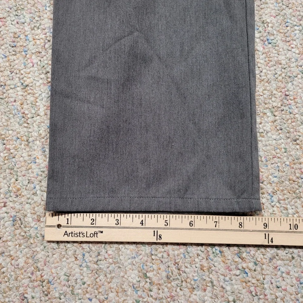 Dockers Pants Mens 32x32 Grey Easy Khaki Straight Fit Flat Front Slacks Prep New
